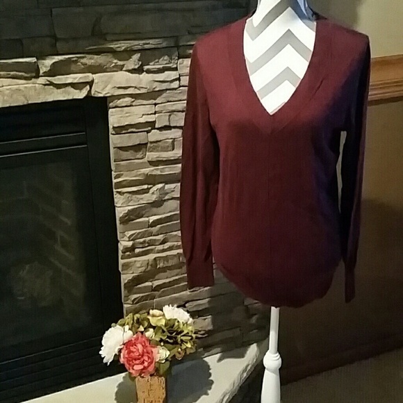 V-neck Sweater - Picture 1 of 2